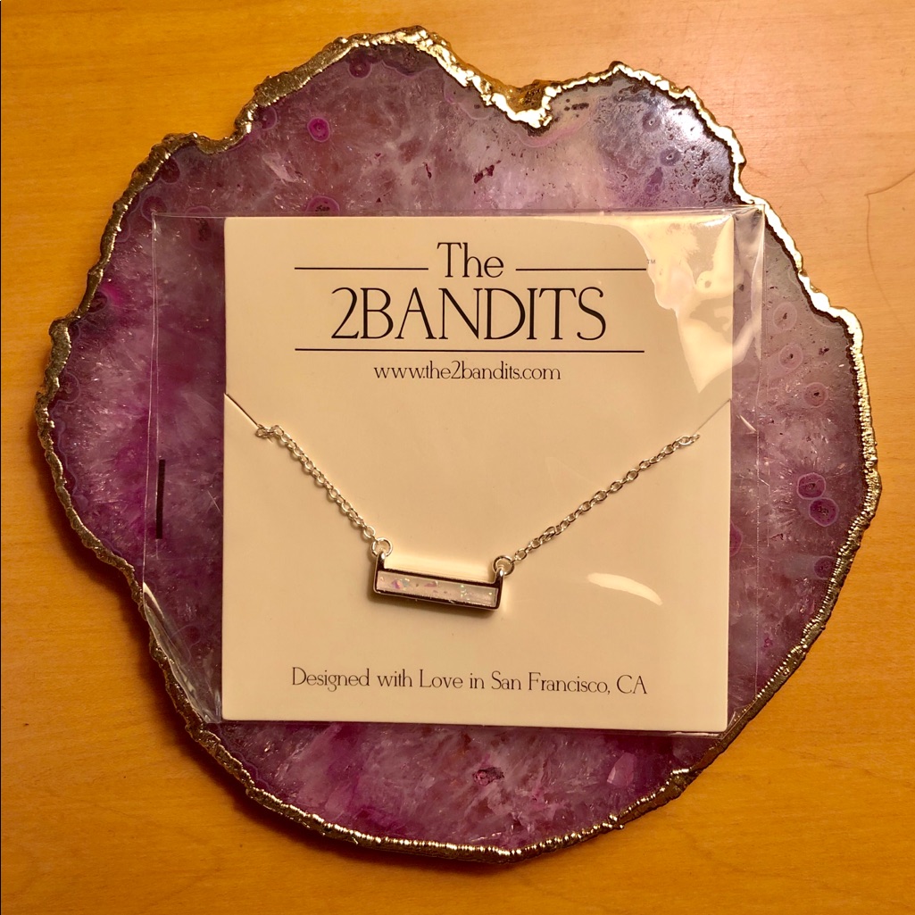 *Nwt* The2bandits Necklace